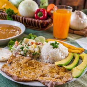 Opción 3. Almuerzo fríjoles y seco